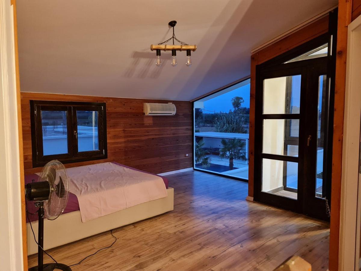 Rrushkull  Isea Wood Villa מראה חיצוני תמונה